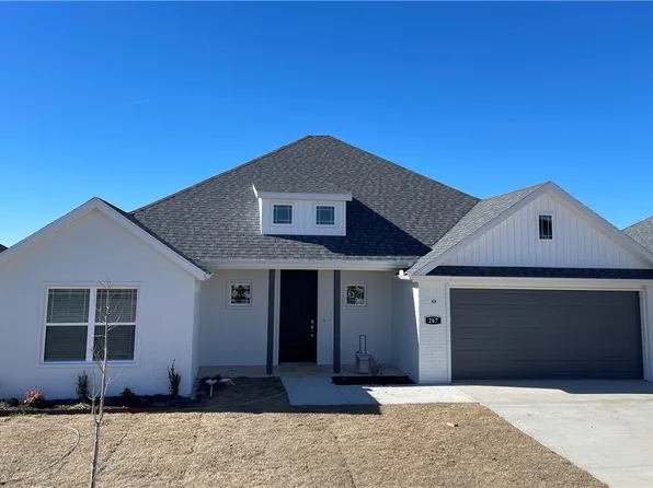 267 S Coventry Ave, Farmington, AR 72730