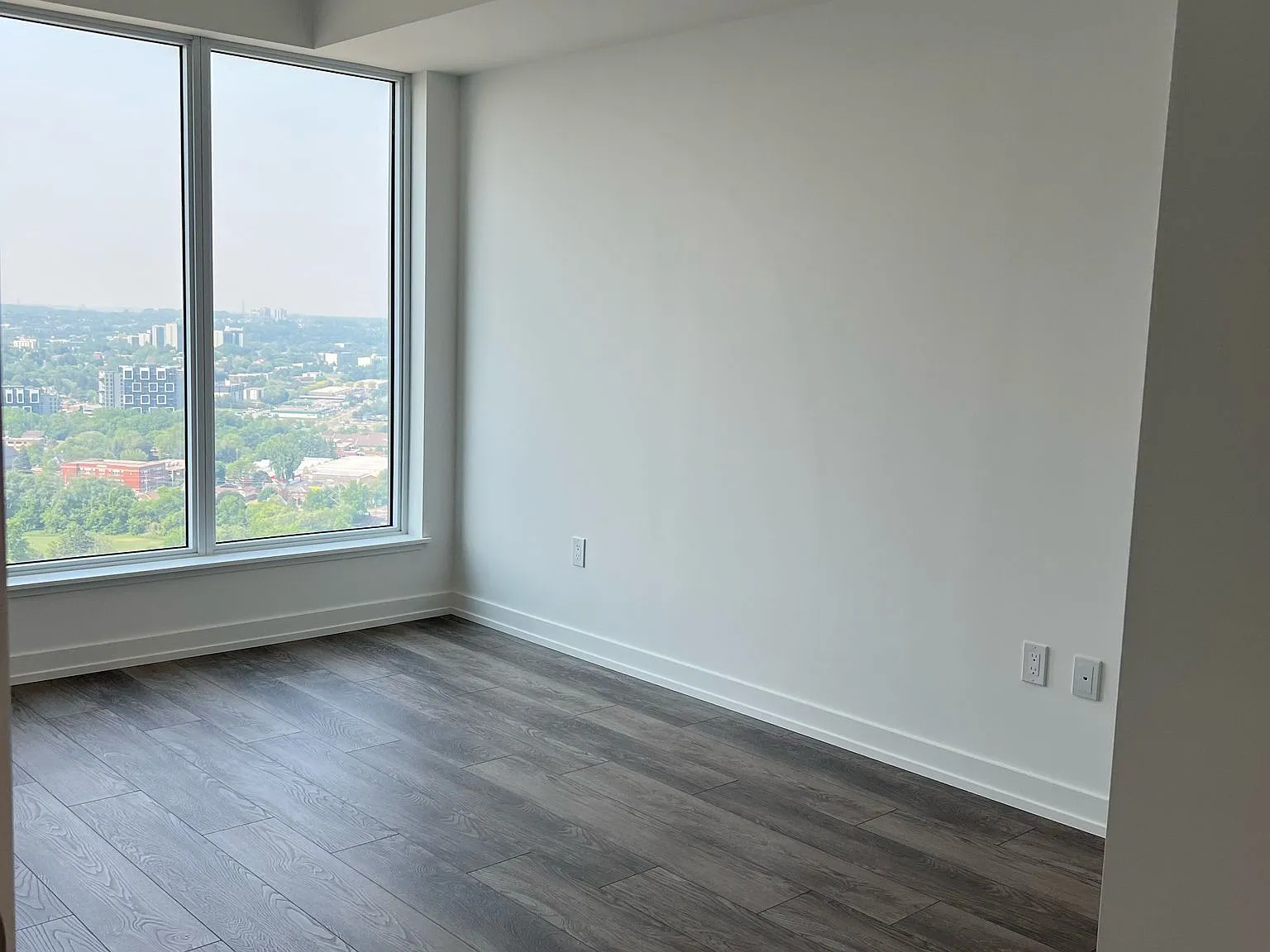 2 bed, $2,000 — Photo 4