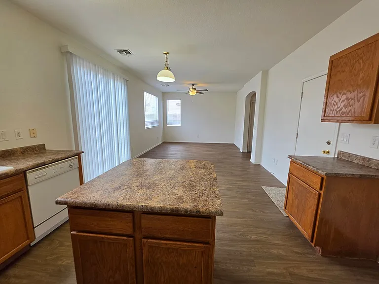 1216 E Graham Trl — Photo 16
