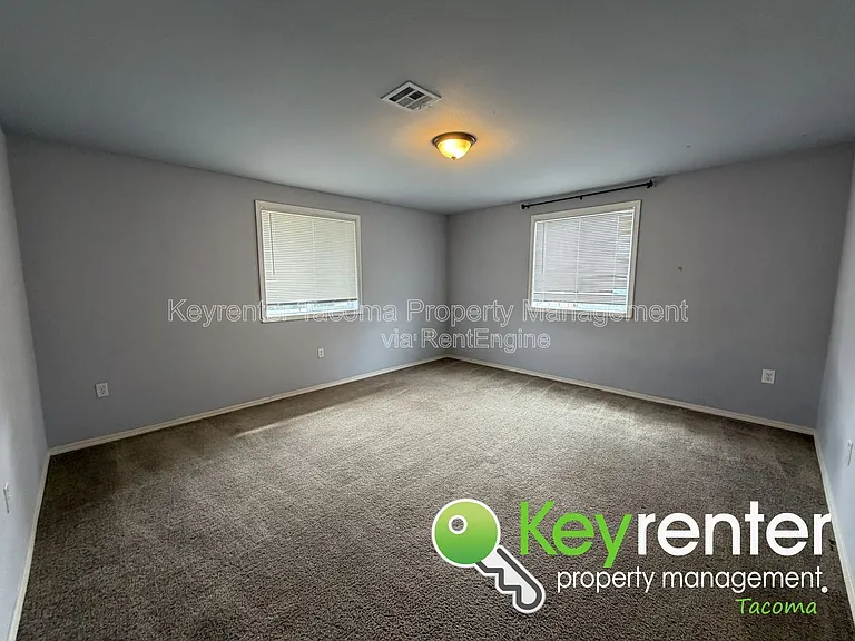 6526 S D St #3 — Photo 3