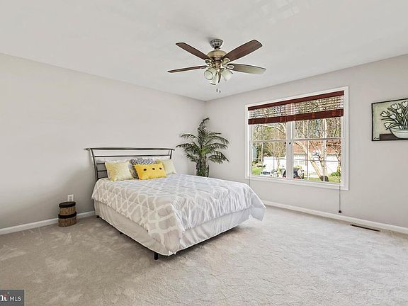 5th image of 20805 Red Rose Ct