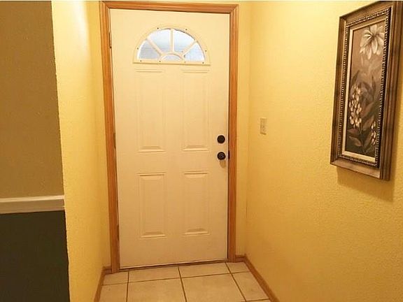 3rd image of 5608 NW 61st St