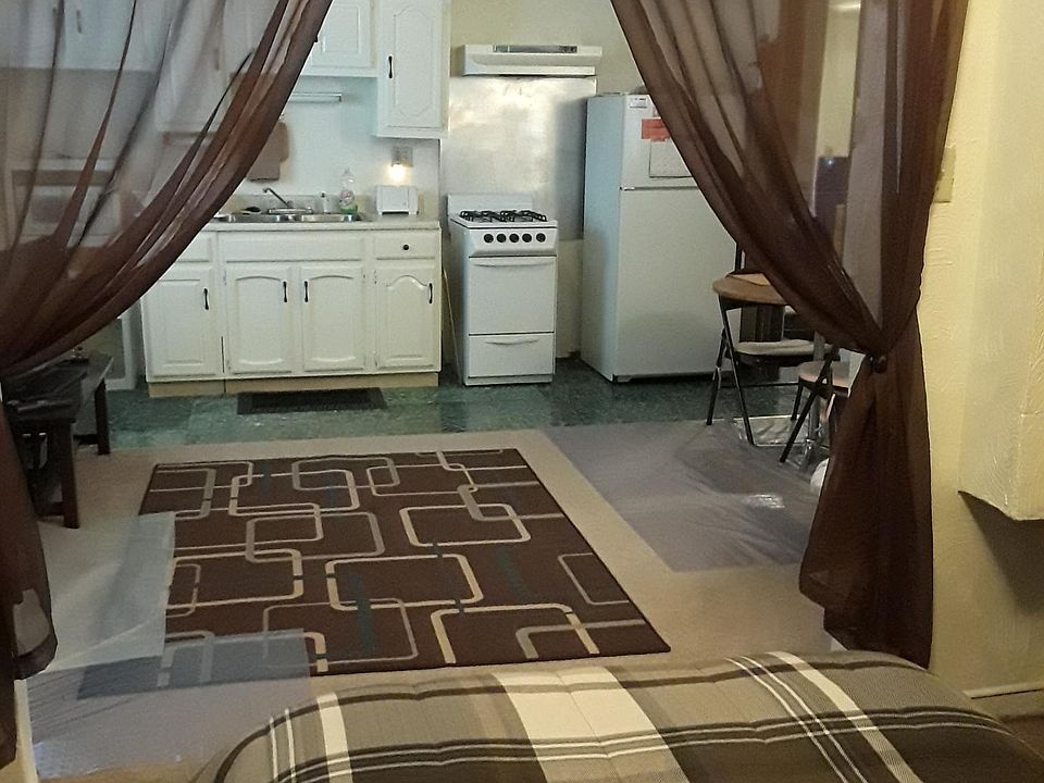 2nd image of 3115 Iowa St APT 2
