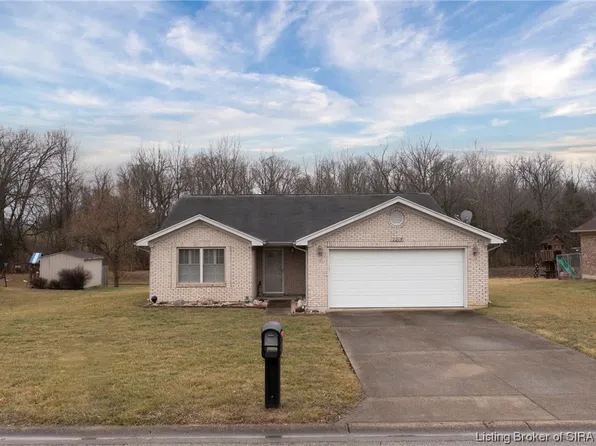 2215 Morning Glory Drive, Sellersburg, IN 47172