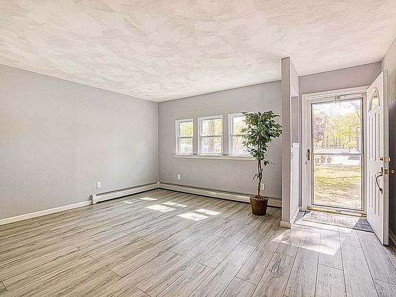 2nd image of 84 Biltmore Dr