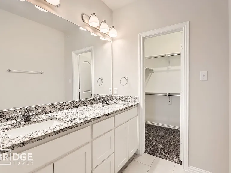 Lamar Townhomes — Photo 50