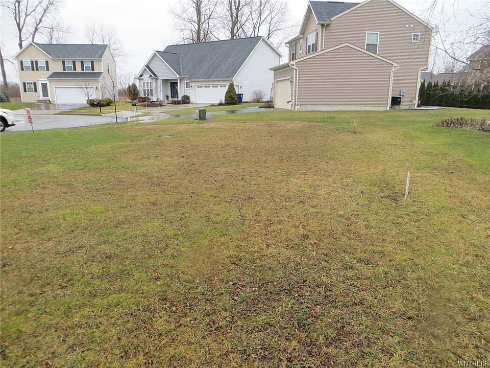 1st image of 120 Caspian Ct
