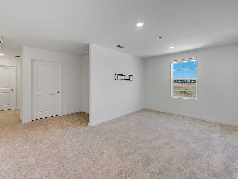 7650 Kobuk Valley Cir — Photo 31