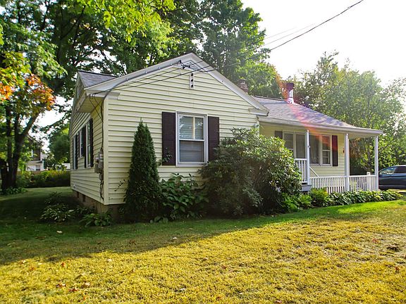 3rd image of 24 Stewart Ave