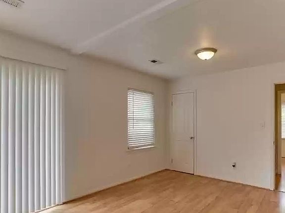 5th image of 319 Belray Dr
