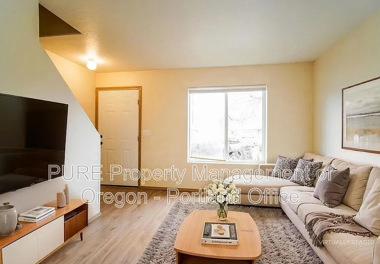 2619 SE 125th Ave #4 — Photo 1