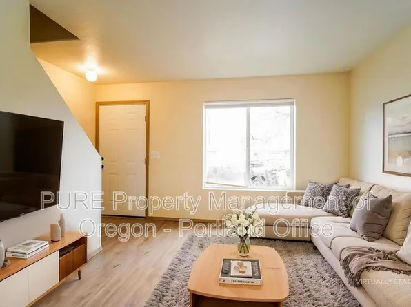 2619 SE 125th Ave APT 4, Portland, OR 97236