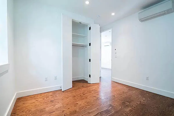 Rented by EXR | media 16