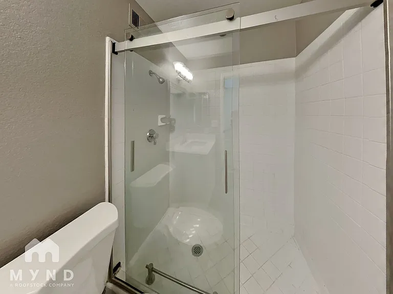 1014 W Malibu Dr — Photo 11