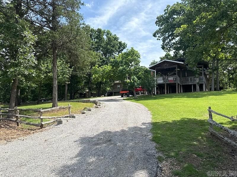 1st image of 386 Cove Hollow Dr