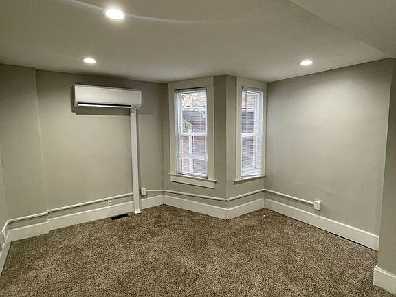 2nd image of 2468.5 Summit St #B