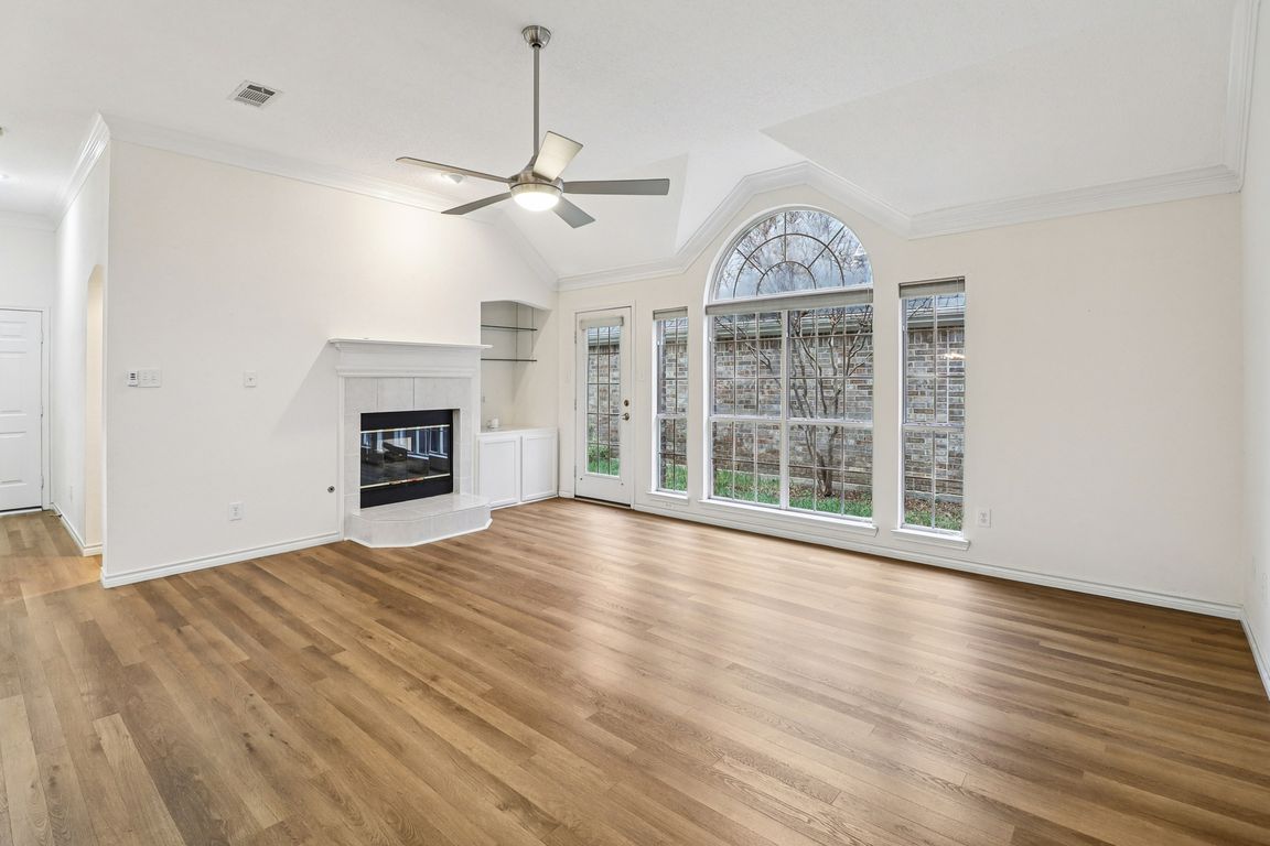 next background image