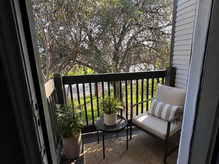 1841 River Crossing Cir #B — Photo 15