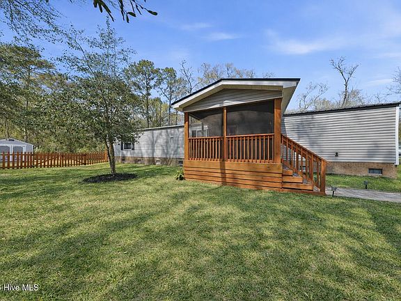 3rd image of 3477 Tarpon Court SE