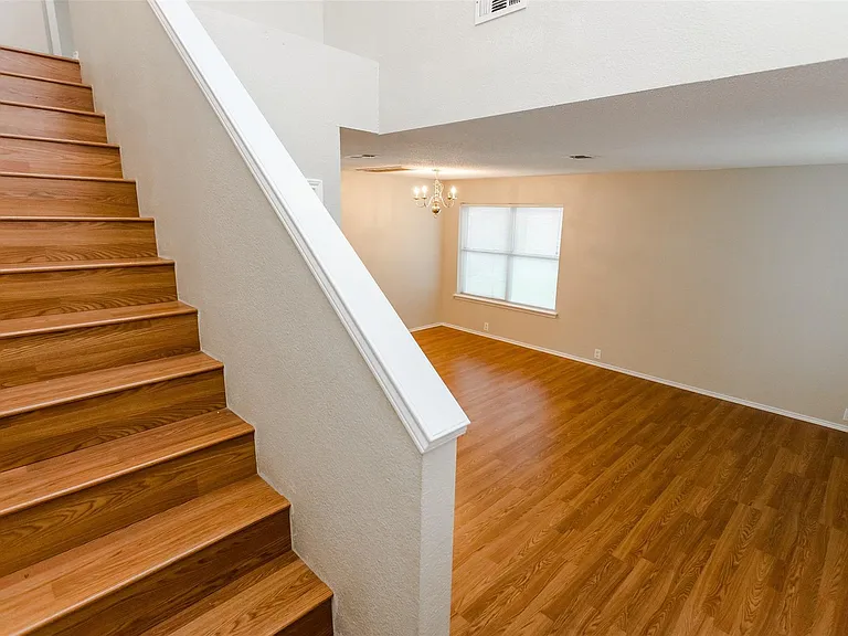 1308 Dundee Dr — Photo 31