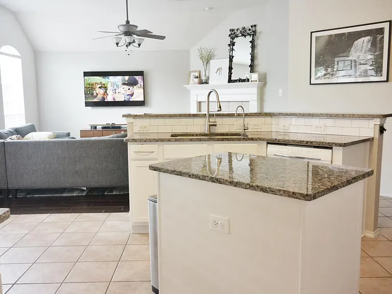 Kitchen / Living