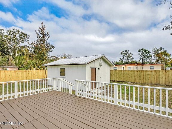 2nd image of 10321 E BRIARCLIFF Road