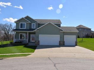 2324 Timberwood Ln SW, Rochester, MN 55902