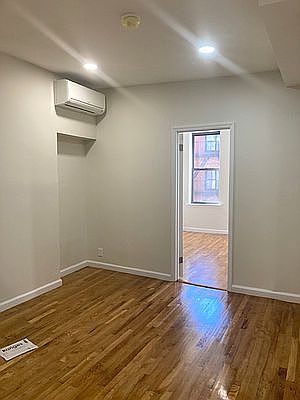 2nd image of 136 Orchard St APT 11