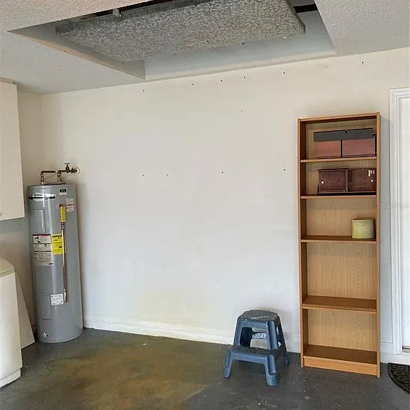 1327 Tollbridge Ct — Photo 27
