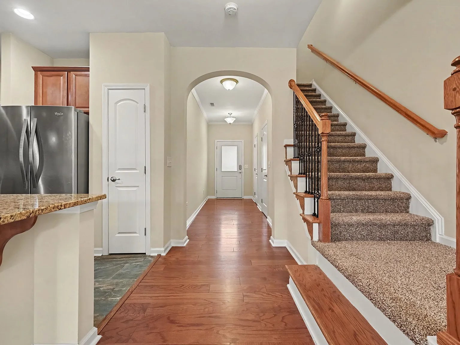 3 bed, 2.5 bath, 1795 sqft, $2,250 — Photo 4