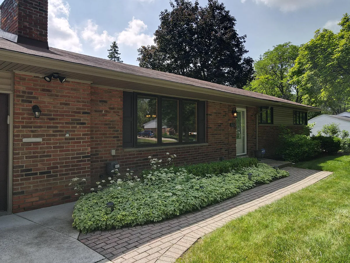 Building Photo - 3672 Middlebury Ln