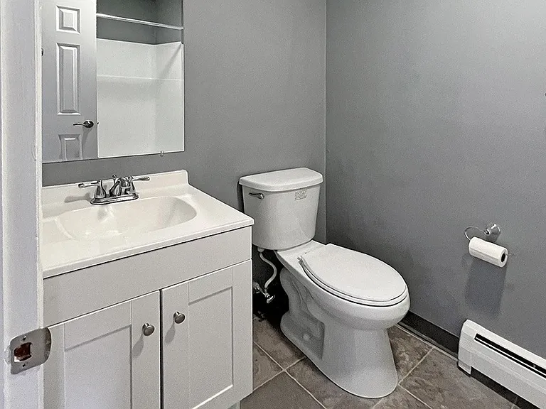 Woodland Apartments — Photo 19