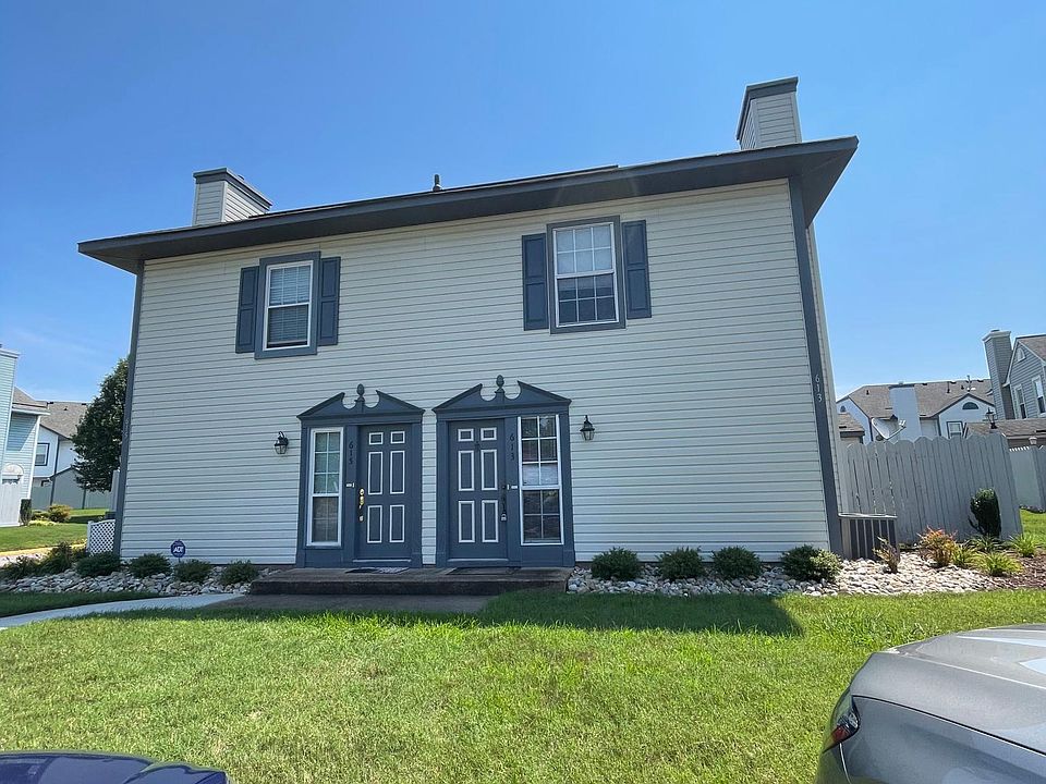 1st image of 613 Barwick Ct #613