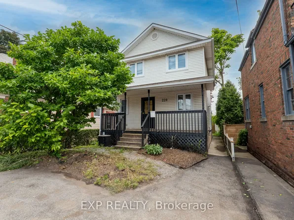 220 Geneva St, Saint Catharines, ON L2R 4P8