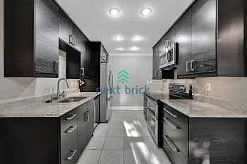 Beautiful home with 2 beds, 1 baths for rent Live in the Heart of Bellevue! — Photo 3