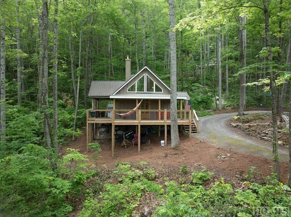 169 Hanging Rock Road, Glenville, NC 28736