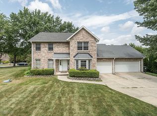 2318 60th St, Downers Grove, IL 60516