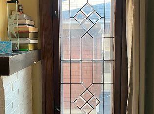 1048 Carlyon Rd, East Cleveland, OH 44112