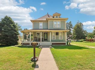 612 W Jefferson St, Winterset, IA 50273