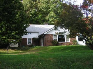 17 Briar Hill Rd, Hopewell Junction, NY 12533