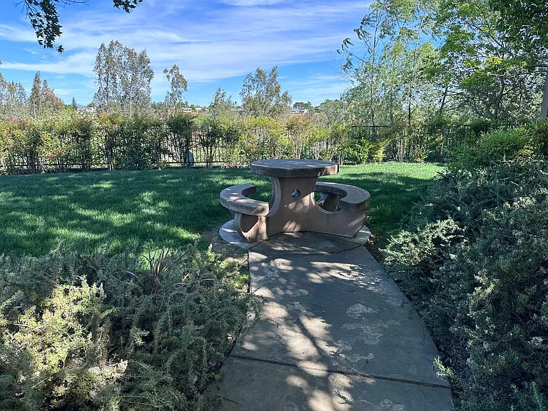Ridgestone Villas - 870 Mission Sierra — Photo 124