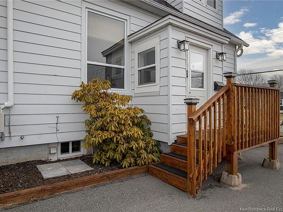 3rd image of 754 Sand Cove Rd