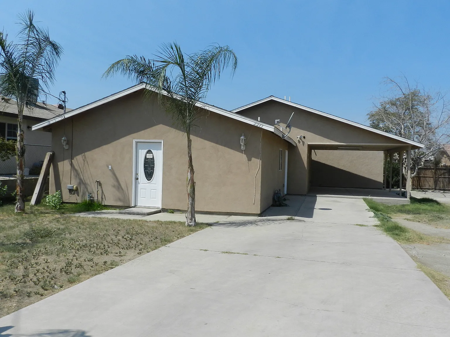 2213 O St photo 1