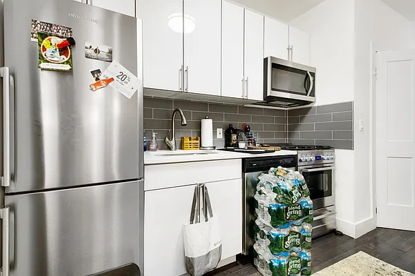 Rented by Creed Realty Group | media 2