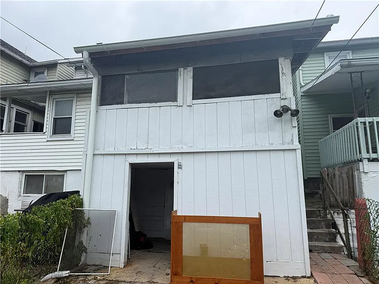 1436 Poplar St — Photo 18