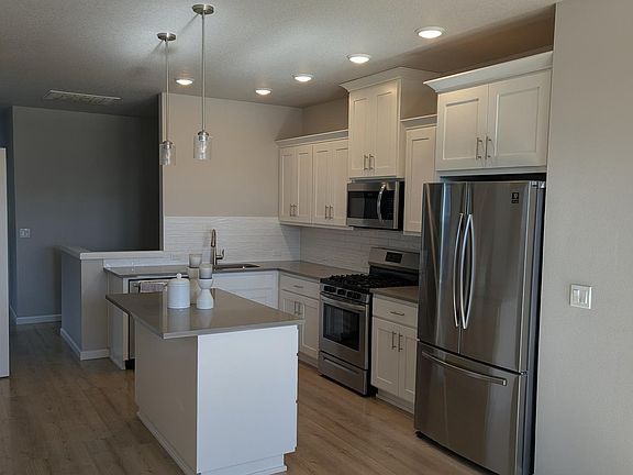 3rd image of 7024 SE Frasier Ln