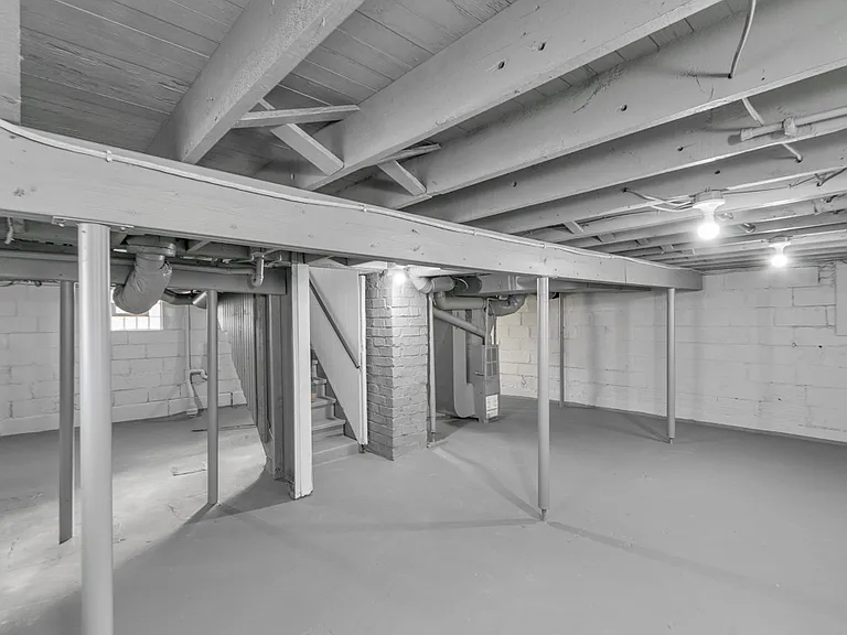 1904 Taft Ave NE — Photo 16