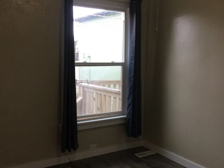 610 E 7th Ave — Photo 13