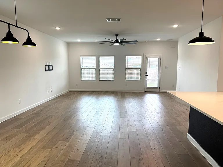 2518 Tahoe Dr — Photo 33
