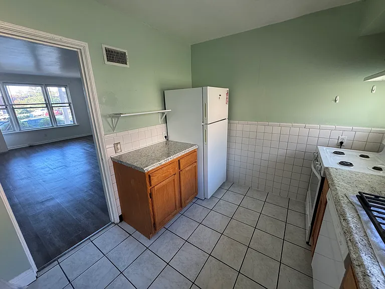 49 Brighton Way #2S — Photo 34